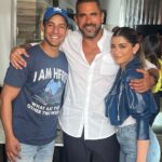 Laila Ahmed Zaher Instagram - 😌 ماشى ياسيدى تعالى اتصور معانا ابو سليم❤️