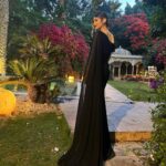 Laila Ahmed Zaher Instagram - Black always wins 🖤 Dress: @ateliermamzi Makeup: @dinaelkasheff Stylist: @mayajules Hair: @alfredandmina Jewelry: @iramjewelry_