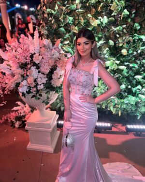 Layla Ahmed Zaher Instagram - From yesterday’s wedding 💗 

Dress: @bycherry_mustafa 
Stylist: @mayajules 
Makeup: @dinaelkasheff 
Hair: @alfredmakram 
Jewelry: @iramjewelry_ 
Clutch: @treasure_box_by_rashmaa