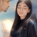 Laila Ahmed Zaher Instagram - أول تجربه عربيا وقد يكون عالميا لصناعة فيديو كليب "بالكامل" بالذكاء الاصطناعي وبدون تغيير ملامح وشوش المغنيين وان شاء الله هتشوفوا تطور اكبر بكتير في الاعمال الجايه 🇪🇬🇪🇬🇪🇬🇪🇬🇪🇬 تعالوا نخلي الامور بسيطه ❤️ لينك الاغنيه كامله على يوتيوب في ال Bio وعلى أنغامي وكل المنصات 😊