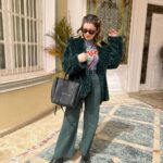 Laila Ahmed Zaher Instagram – إيه رأيكم في ياسمين ؟ 🤍✨🤍
Styled by: @mayajules 
Hair: @alfredmakram 
MUA: @salah_hassan_mkup