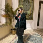 Laila Ahmed Zaher Instagram - إيه رأيكم في ياسمين ؟ 🤍✨🤍 Styled by: @mayajules Hair: @alfredmakram MUA: @salah_hassan_mkup