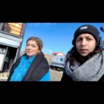 Laila Ahmed Zaher Instagram – بعد ما شفت ليلى بالجاكيت الازرق اليوم ده قلتلها متلبسوش تاني عشان كنت حاسس انه هيطلع حلو في الكليب ولبسته فعلا بعد اذن استاذه مايا طبعا 😅❤️