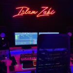 Laila Ahmed Zaher Instagram – البوست ده في حب الملحن التقيل الشاطر قوي اسلام زكي، بداية شغلنا مع بعض كانت في مسرحية عائلة لاسعة جداً، عملنا مع بعض اغنية “انا لايقة علي النجومية”  للمسرحية و ساعتها حصل مابيننا كيميا رهيبة و  ذوقنا في المزيكا زي بعض و افكارنا واحدة من ساعتها و انت مأمن بيا و بموهبتي و طول الوقت كنت بتشجعني اني اكمل في الغنا و اتفقنا اننا نعمل مع بعض cover  و قبل ما اجي اسجل بيوم كلمتني قلتلي انتي لازم تغني اغنية جديدة مش cover  بس لازم تيجي اسمعك كذا اغنية ضروري منهم أغنية “كلمة اخيرة” و بعد ما جيت و سمعت،  الاغنية اللي أبهرتني و لمست قلبي كانت كلمة أخيرة و انت من كتر ما احنا ذوقنا شبه  بعض كنت متأكد اني هختار الأغنية دي بالذات  قلتلك يا إسلام انا خايفة الأغنية تقيلة و صعبة جداً قلتلي انا متأكد إنك هتقدري و انا مش شايف حد غيرك يغنيها و شجعتني و اشتغلت علي اللحن و التوزيع و كل حاجة بكل حب و اخلاص عشان تطلع للناس بالشكل دة . شكرًا من كل قلبي يا اسلام علي حبك و شطارتك و إيمانك بيا و يارب دايما نعمل أغاني حلوة مع بعض تعجب الناس و يارب دايماً ناجح❤️❤️❤️❤️❤️❤️❤️