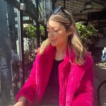 Laila Ahmed Zaher Instagram - Just a little bit of pink💕