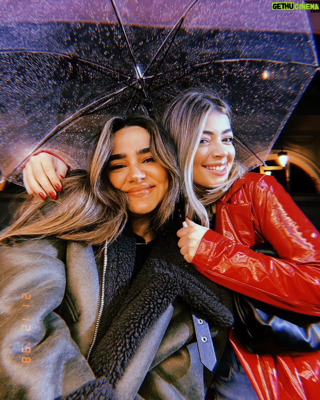 Laila Ahmed Zaher Instagram - HBD to my #1 💖✨👩🏻🤝👩🏽, my golden girl & my person 🤍🌟 You've always been so special to me since the day you were born & I'm so happy we got to grow up together & bonded 🙌🏽( yes I'm old but still a kid at heart 🙇🏽♀️😋) There's no one like you, no one who has that same energy, big kind heart, and great sense of humor like you ... stay you, stay shining ✨