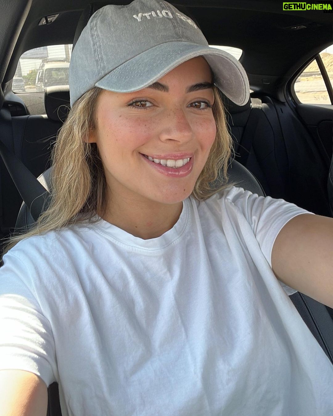 Laila Ahmed Zaher Instagram - Have a beautiful weekend everyone 🤗❤️