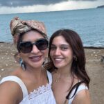 Lakshmi Manchu Instagram - Rewinding the best vacay vibes with the fam. 🌊✨ #ThrowbackThursday