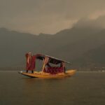 Lakshmi Nakshathra Instagram - Shikara Ride & Reflective Vibes 💫 📸. @libzalonso #lakshminakshathra #kashmir #kashmirtourism #dallake #shikara