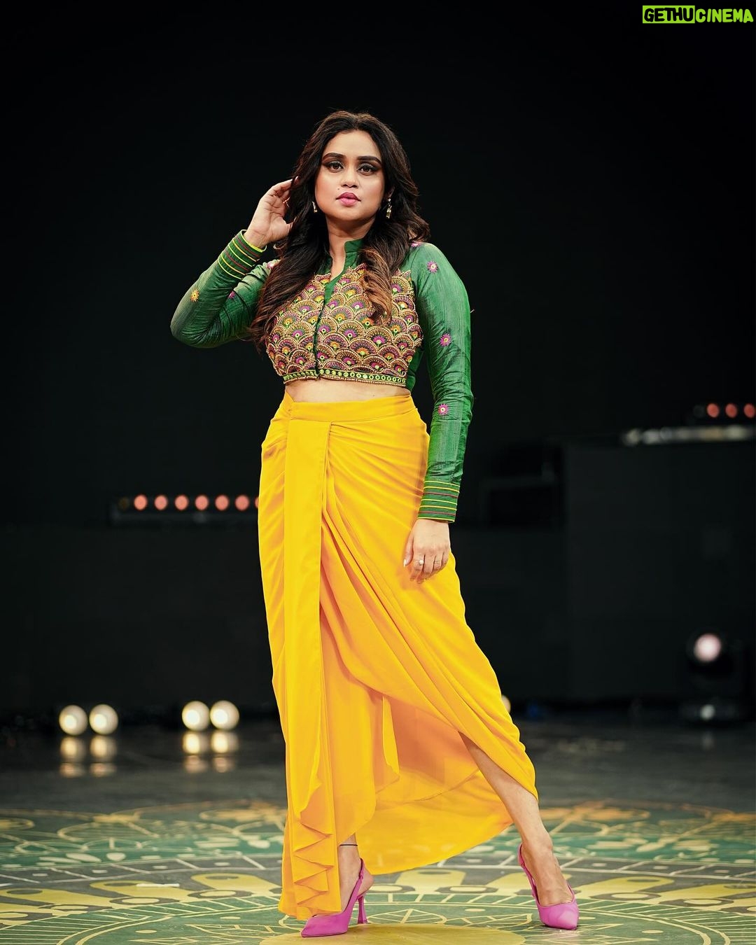 Lakshmi Nakshathra Instagram - 📸 @a_k_h_i_l__r_a_j_ 👗. @designingloveco Muah @mukeshmuralimakeover Styling @stylewithandriya #lakshminakshathra