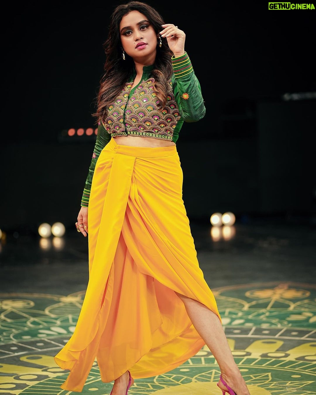 Lakshmi Nakshathra Instagram - “Keep your heels, head, and standards high. 💫 📸 @a_k_h_i_l__r_a_j_ 👗. @designingloveco Muah @mukeshmuralimakeover Styling @stylewithandriya #lakshminakshathra