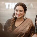 Lakshmi Nakshathra Instagram - Inaugural scenes 💫 Thank you Malappuram for your love 🤗❤️ Saree @mloft_by_joeljacobmathew Blouse Designed @acornfashionlines Styling @stylewithandriya #lakshminakshathra
