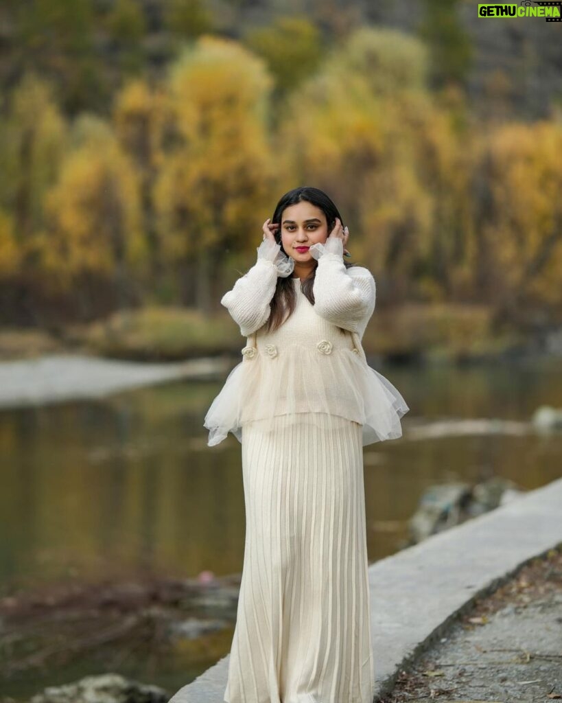 Lakshmi Nakshathra Instagram - Pure Soul 💫 📸. @libzalonso Outfit @western_lady_ Styling @janaki_remya #lakshminakshathra Kashmir