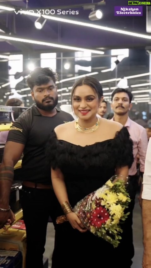 Lakshmi Nakshathra Instagram - #vivoX100Series All together its a great success. Now X100 Series is at the top of every smartphone lover's mind. Here are some glimpses of the X100 Series success celebration held at Nikshan Electronics, Vatakara. Thank you all to make X100 Series a great success. #NextLevelOfImaging #XtremeImagination