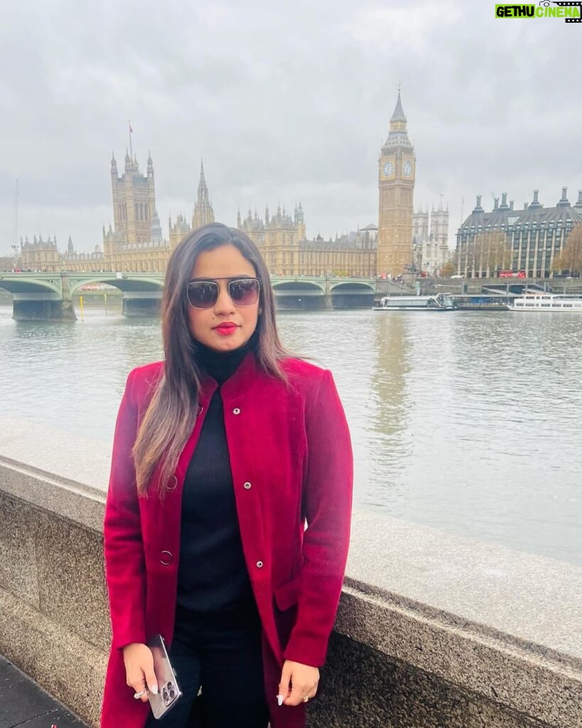 Lakshmi Nakshathra Instagram - Falling Hard for London 🤗❤️ 📸. @aljin_aj #lakshminakshathra London, United Kingdom