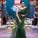 Lakshmi Nakshathra Instagram - Be cool and adore my greens! 💫 📸. @jinishphotogenic Outfit @aura_by_stini Muah @mukeshmuralimakeover Styling @stini__francis