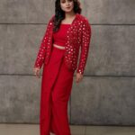 Lakshmi Nakshathra Instagram - “Dressed to impress in this stunning red 💫😍 #lakshminakshathra 📸. @tomson_alex_ @foxeye_media_ Outfit @anina.boutique Muah @sindhu_valsan #lakshminakshathra