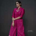 Lakshmi Nakshathra Instagram - Elegance is an Attitude 💫 📸. @anoop_lights_own Wearing @nairaonline Jwlry @adorebypriyanka Muah @makeover_by_aswathyprasanth Styling @stylewithandriya @andriya_nunez #lakshminakshathra