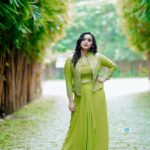 Lakshmi Nakshathra Instagram - Neon green vibes all day, every day. ... Outfit @aneyaa.by.anagha 📸. @malikrahman__ Muah @sindhu_valsan #lakshminakshathra