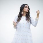 Lakshmi Nakshathra Instagram – My eyes reflect my soul 💫

#lakshminakshathra 

Outfit @qaleeziya

📸. . @mr.canographers

Muah @mukeshmuralimakeover

Styling @stylewithandriya @andriya_nunez