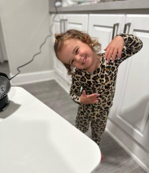 Lala Kent Instagram - A little bit of life lately. I brought my bum out for the @valleybrat.la party. @eastonburningham got mic’d for a monumental moment. Ocean loves Nappy Roots, learned that lala and mama are the same person 🤯, is killing the swim game, and I gave her her first manicure. She chose blue nails 🤍