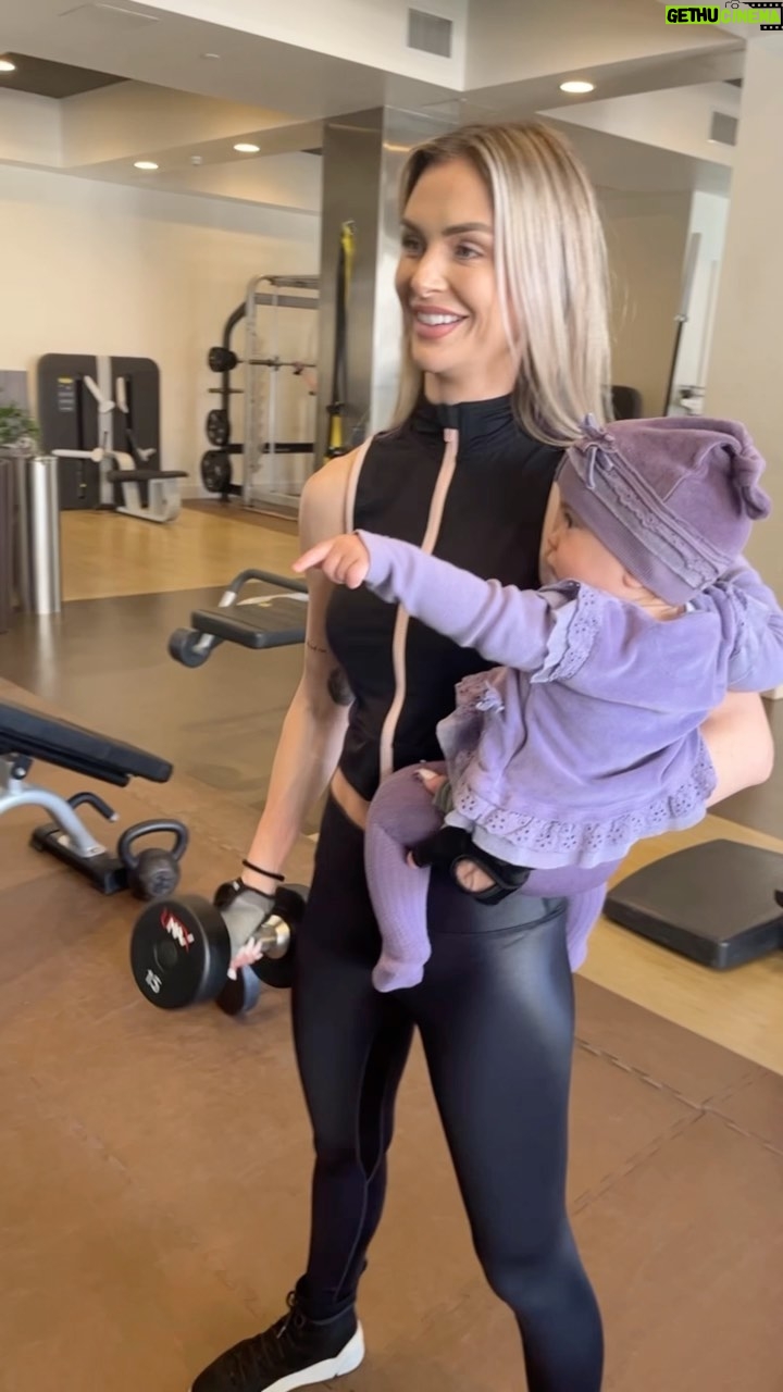 Lala Kent Instagram - When Gigi’s trying to go to the gym at the same time as you.🤍 (Gigi is my Mama / Ocean’s Grandma for anyone who doesn’t know).
