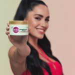 Lali Espósito Instagram - Mi pelo más fuerte que nunca con la nueva máscara de tratamiento Sedal Prebióticos y Biotina 💚 #MenosCaídaMásFuerza
