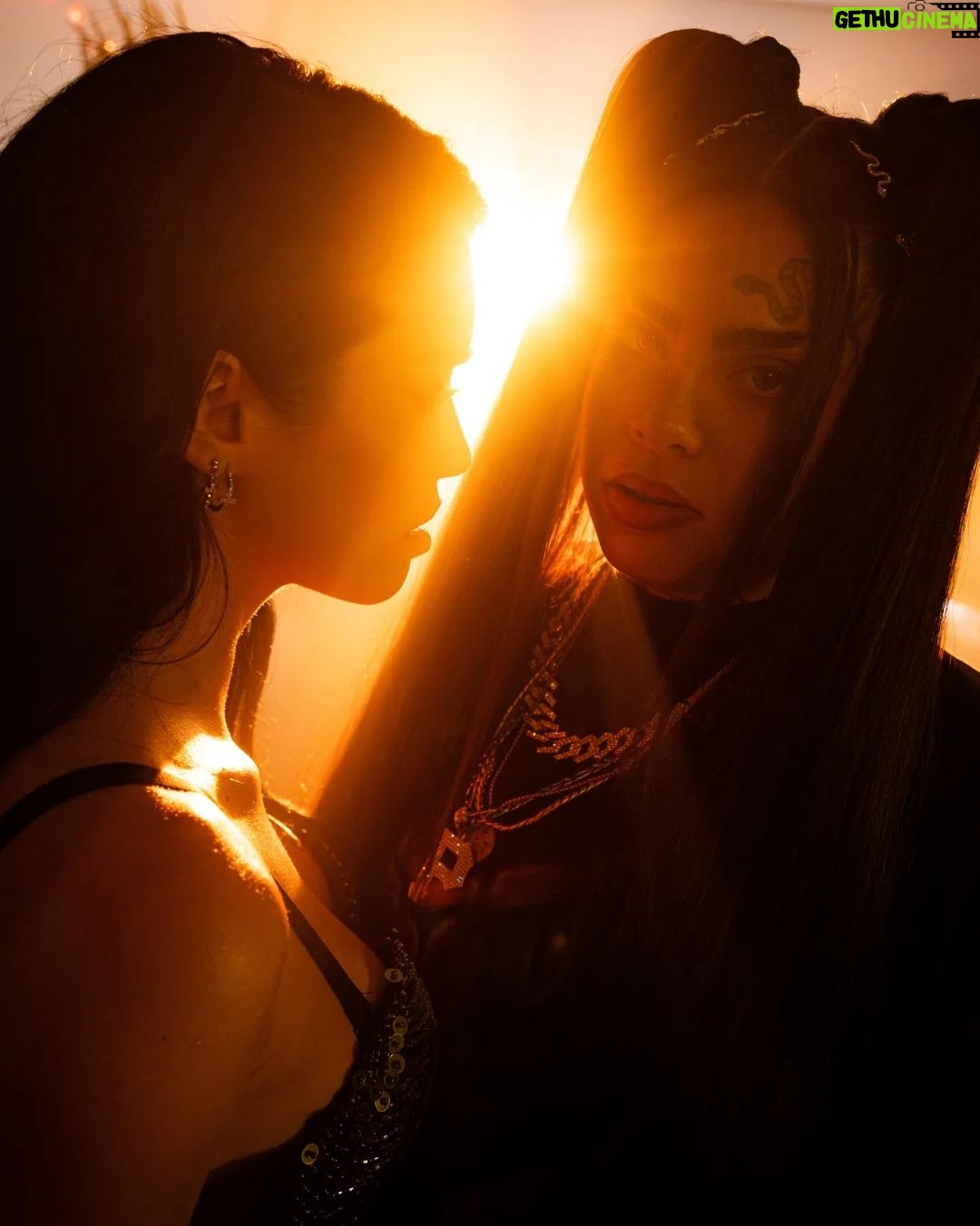 Lali Esp贸sito Instagram - Acu茅rdate que el 18 tenemoooo una citaaaa cheeee!! @lali y yo ponemo el posstreeee馃槇馃槇