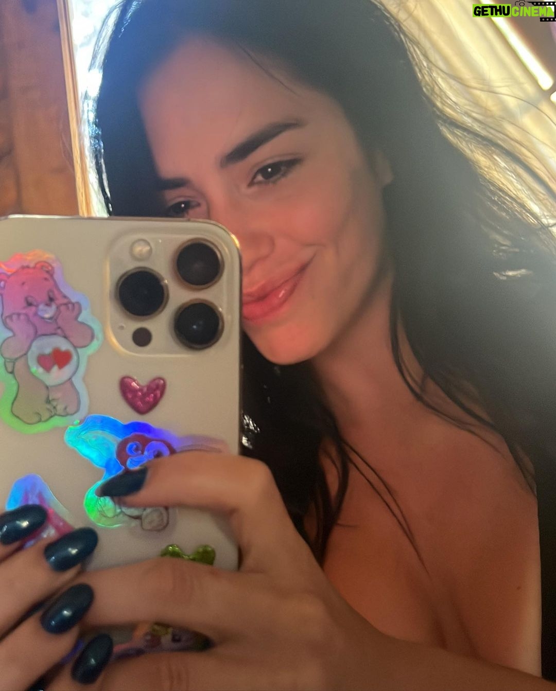 Lali Espósito - 729.9K Likes - TODO pero TODO es mejor con los amigos♥️
Felicidades para todos!!!!!