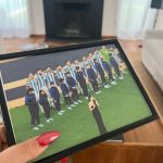 Lali Espósito Instagram - Un año de este día que nos atravesó para siempre! Nuestro pueblo unido y emocionado. Que privilegio haber vivido esto. Que privilegio entonar un pedazo de nuestro himno en ese día histórico! Un tatuaje en el alma de una sensación imposible de poner en palabras🤍 CORONADOS DE GLORIA VIVAMOS🇦🇷