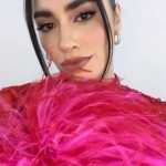 Lali Espósito Instagram - El placer de hacer exacto lo incorrecto🩷
