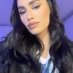 Lali Espósito Instagram - En mi cuarto una Rave Con Four to the floor...
