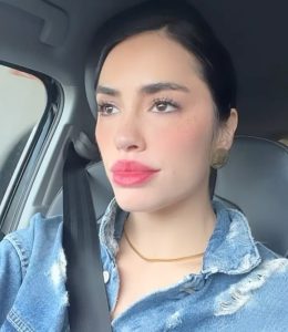 Lali Espósito Instagram - Hablamos y hablamos de Amor....🤍