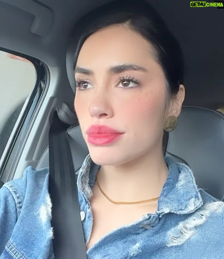 Lali Esp贸sito Instagram - Hablamos y hablamos de Amor....馃