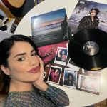Lali Espósito Instagram - SALIOOOOOOOOOO EL VINILO de #LALIDELUXE con dos canciones inéditas "Baum Baum" y "Corazón Perdido" 🤍 Ya lo pueden conseguir, Amores! La alegria es TOTAL🥹♥️🇦🇷💿🎵🔥 Esta es una de las piezas que más me emociona haber hecho! Es para ustedes! Regalito antes de la navidad 😏