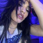 Lali Espósito Instagram - En mi cuarto una Rave Con Four to the floor...