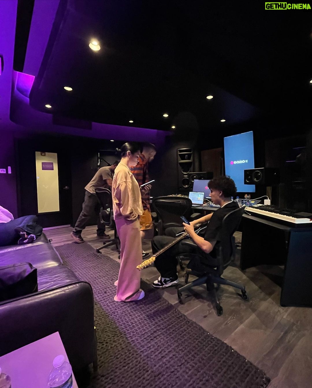 Lali Esp贸sito Instagram - Un poco de estudio Un poco de cumple Y mucho amor馃