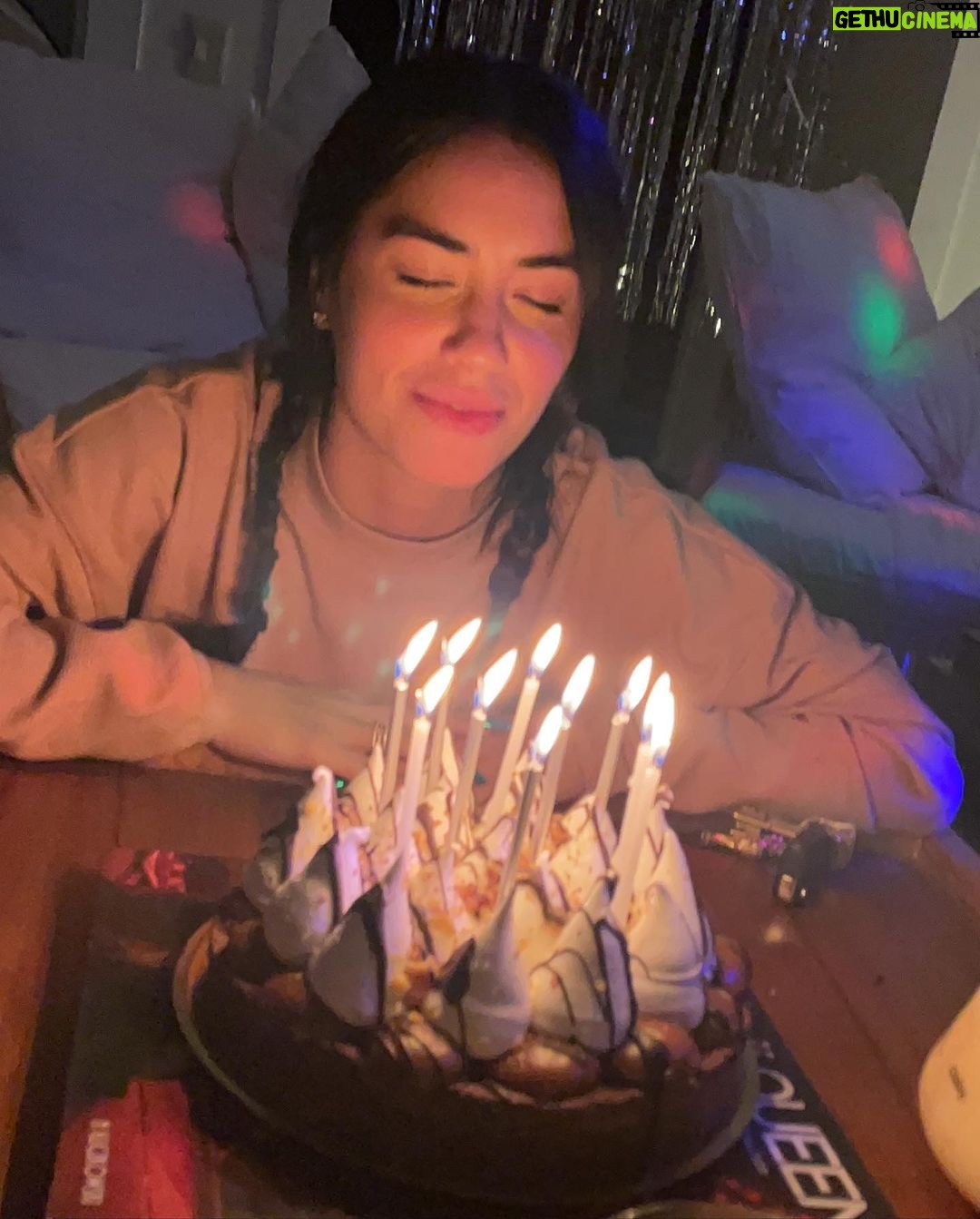 Lali Esp贸sito Instagram - Un poco de estudio Un poco de cumple Y mucho amor馃