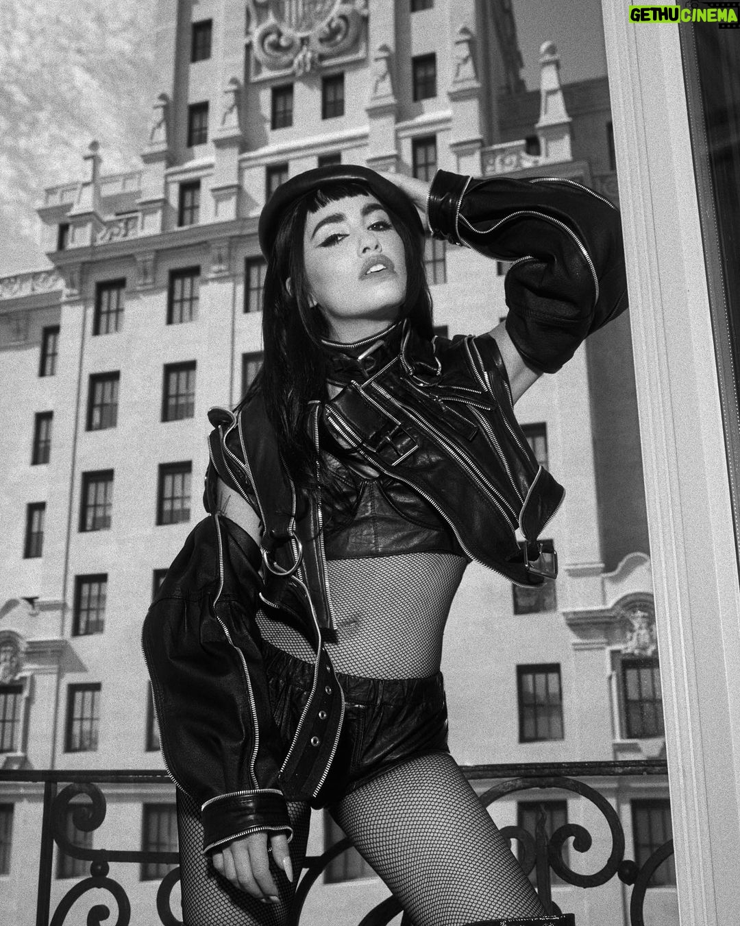 Lali Esp贸sito Instagram - 馃枻 @schonmagazine