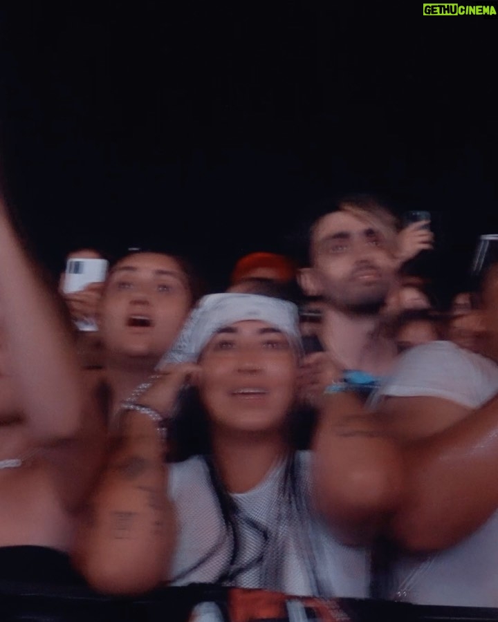 Lali Espósito - 619.7K Likes - Con amor o nada ♥️
