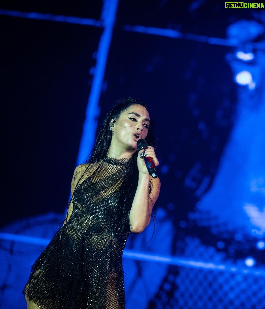 Lali Espósito - 619.7K Likes - Con amor o nada ♥️