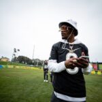 Lamar Jackson Instagram - I hear it but I don’t see it🥱😎 #Truzz #FREEKODAK 📸: @ogcollins_media