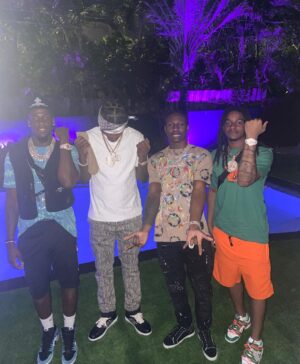 Lamar Jackson Instagram - Broward type 💩💫

#TRUZZ🧟‍♂️🎯