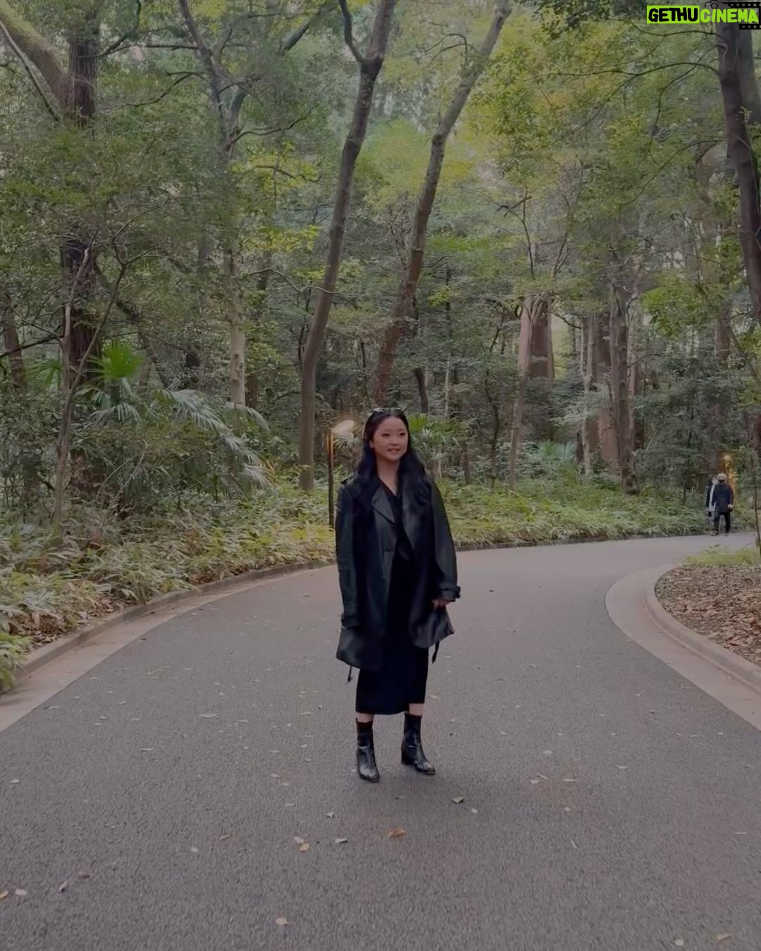 Lana Condor Instagram - Come on, I gotta show you something !!! (this is what I gotta show 🍜🍣🍱🥟 you) Tokyo, Japan