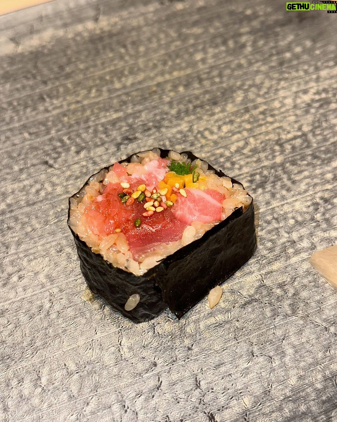 Lana Condor Instagram - Come on, I gotta show you something !!! (this is what I gotta show 🍜🍣🍱🥟 you) Tokyo, Japan