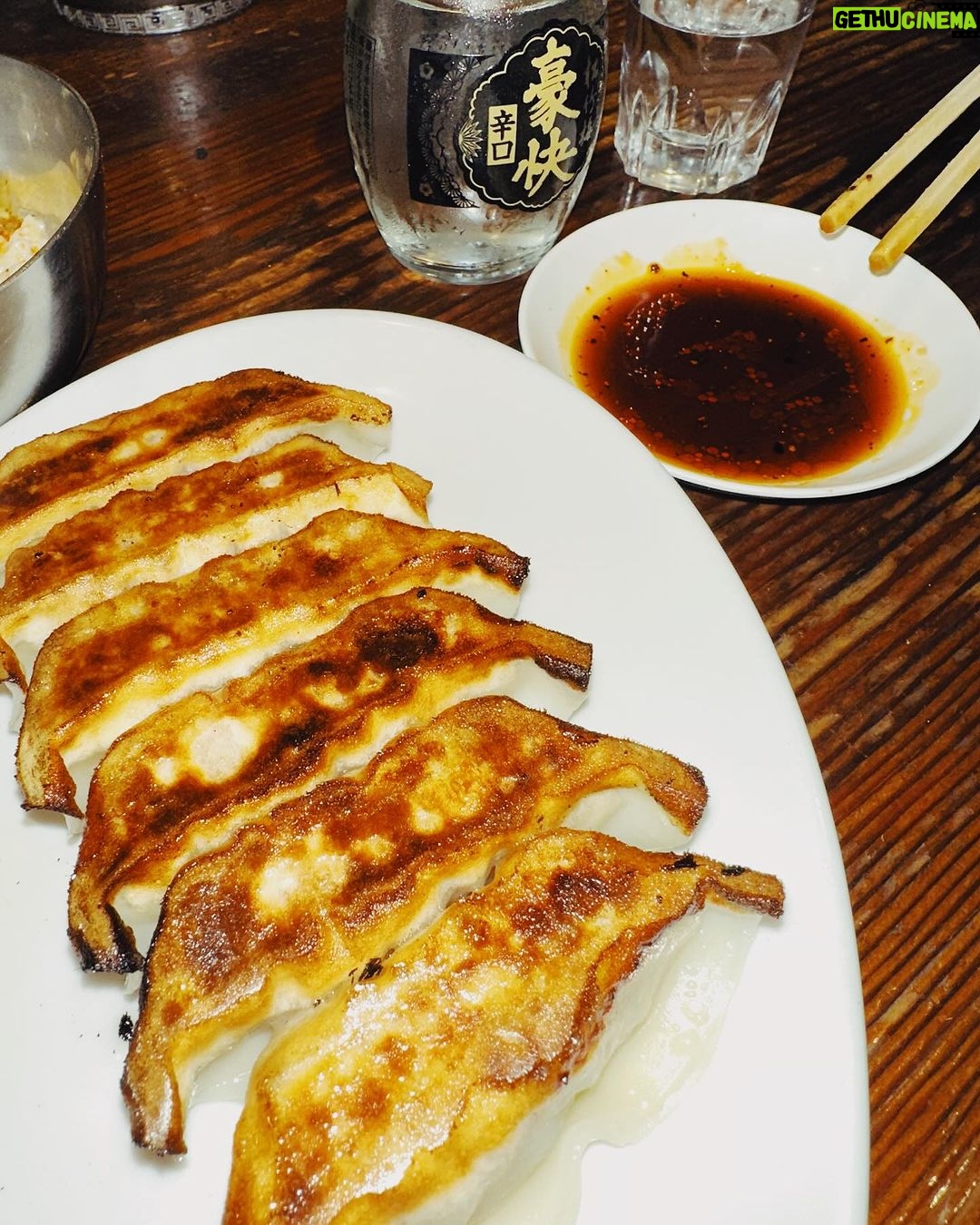 Lana Condor Instagram - Come on, I gotta show you something !!! (this is what I gotta show 🍜🍣🍱🥟 you) Tokyo, Japan