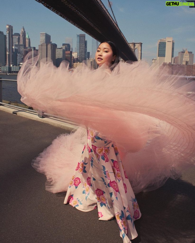 Lana Condor Instagram - What an absolutely dream working with my dear @rodarte friends, to bring Rodarte’s Spring/ Summer 2024 Portrait Series, to the Manhattan skyline 🩰🌸🥹! Thank you always @kateandlauramulleavy, and bravo to the incredible 📸: @toddccole || @nyfw Brooklyn Bridge
