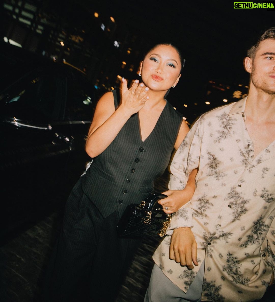 Lana Condor Instagram - J'adore as seen by Jean-Michel Othoniel @dior @diorbeauty 🖤 Brooklyn Botanic Garden