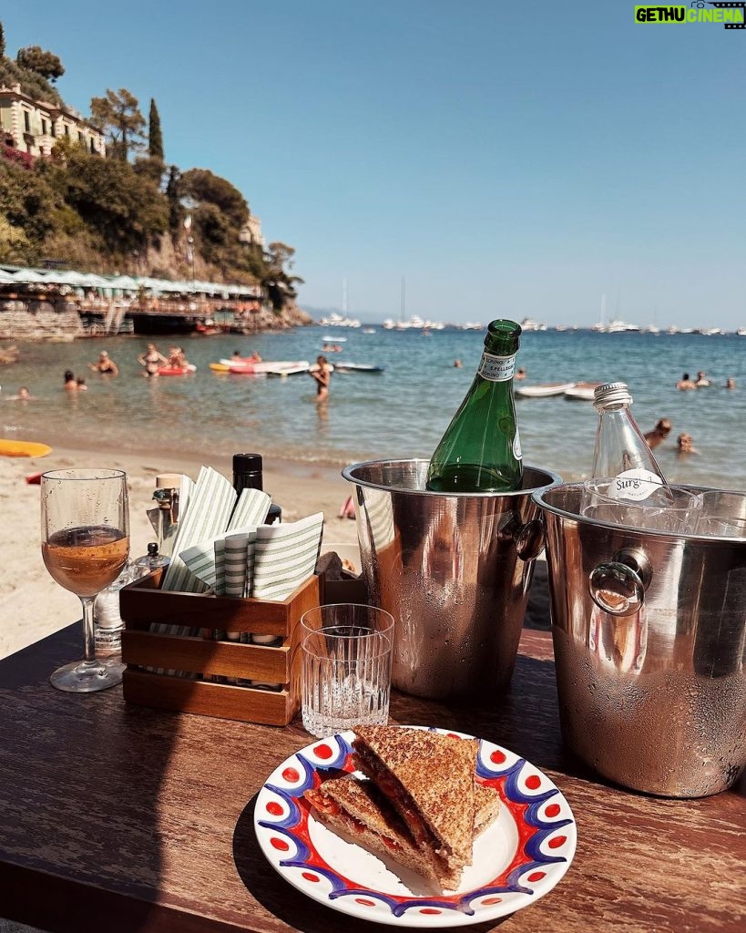 Lana Condor Instagram - Mostly food, a little champagne, but mostly food … I’m never leaving 🤷🏻‍♀️ Italian Riviera, Portofino