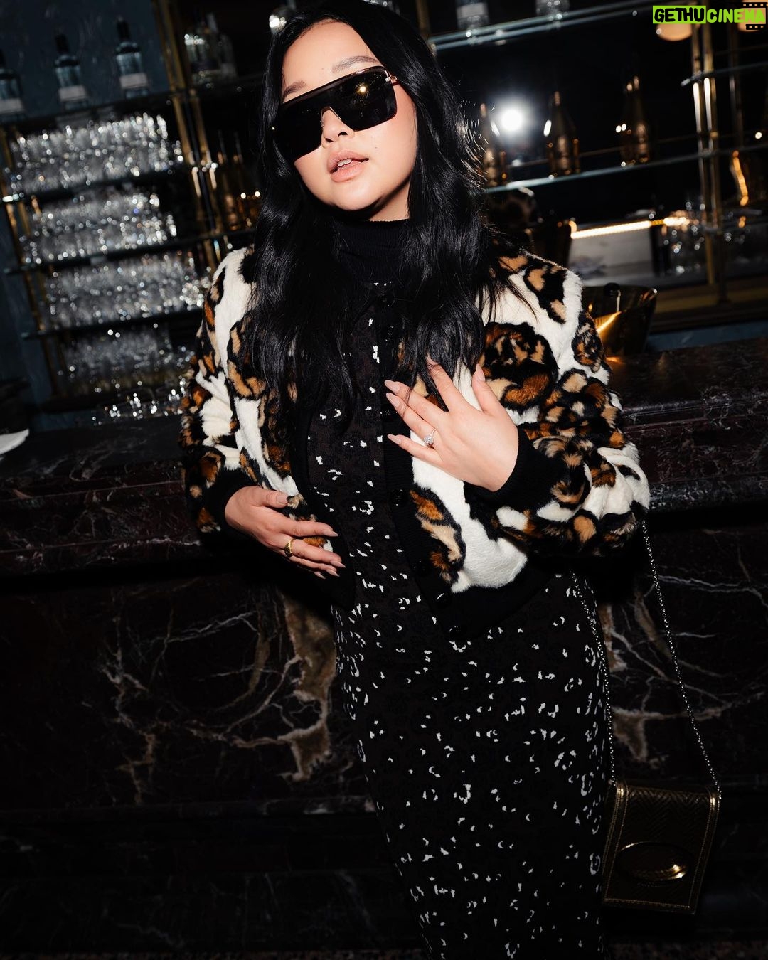 Lana Condor Instagram - What a perfect end to Milan… @missoni @filippograzioli showed not only the most divine new collection, but also threw the most lovely dinner, full of new friends, all the yummies and laughs galore. The biggest love for you @filippograzioli grazie mille x Milan, Italy